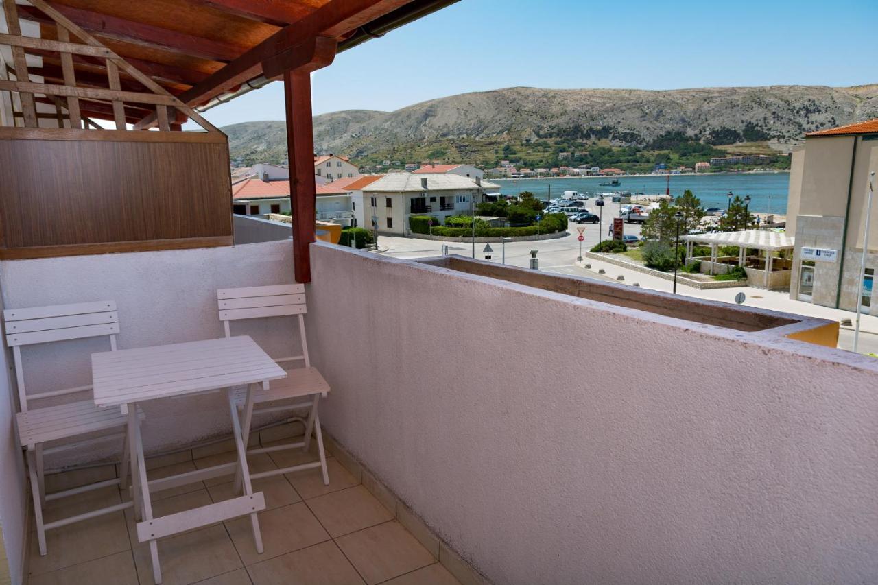 Pag Marina Rooms & Apartment Eksteriør bilde